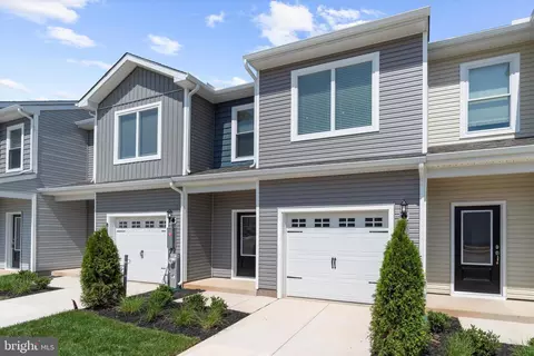 8133 Bartholomew Ct, Baltimore, MD 21206