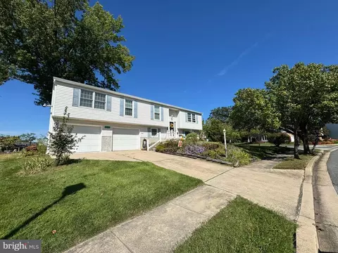 8610 Saxon Cir, Nottingham, MD 21236