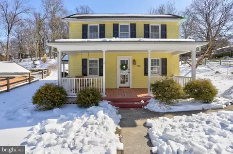 718 Hollow, Ellicott City, MD 21043