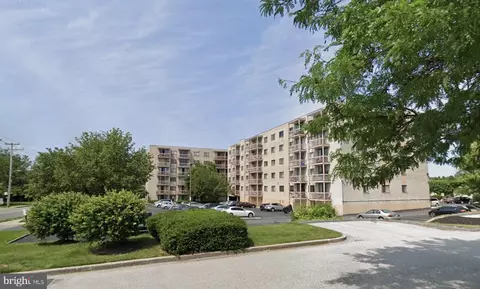 130 Slade Ave #417, Pikesville, MD 21208