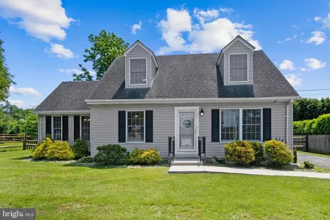 2031 Pleasant Villa Ave, Catonsville, MD 21228