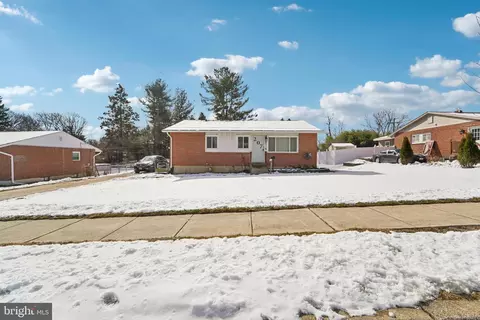 207 Conewood Ave, Reisterstown, MD 21136