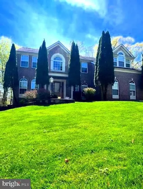 5113 Robins Perch Ln, Perry Hall, MD 21128