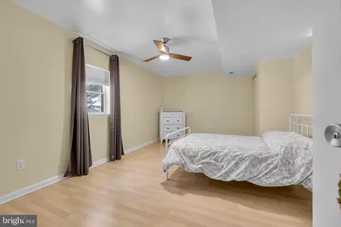 Bedroom - 401 2nd Ave, Halethorpe, MD 21227 photo 8 of 9