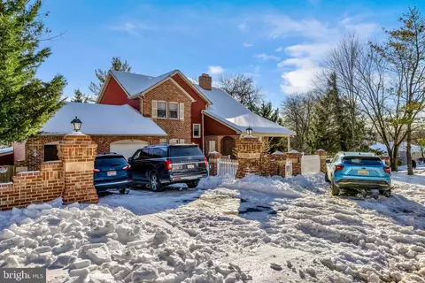 Exterior - 401 2nd Ave, Halethorpe, MD 21227 photo 1 of 10