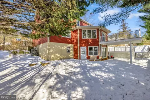 Exterior - 401 2nd Ave, Halethorpe, MD 21227 photo 10 of 10