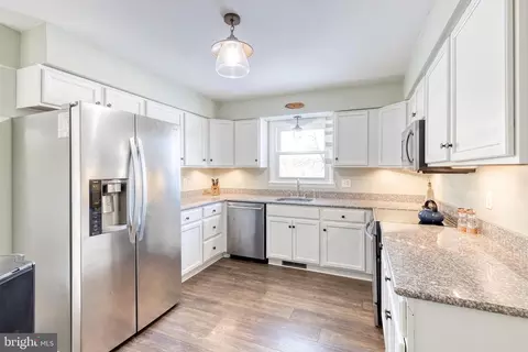 Kitchen - 17823 Marshall Mill Rd, Hampstead, MD 21074 photo 2 of 2