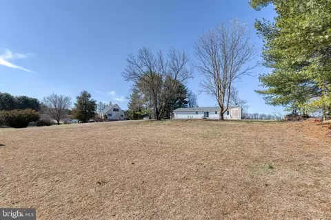 Exterior - 17823 Marshall Mill Rd, Hampstead, MD 21074 photo 4 of 11