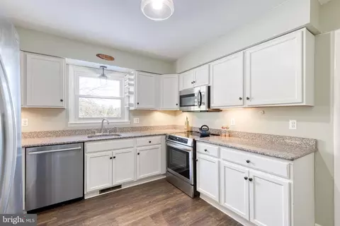 Kitchen - 17823 Marshall Mill Rd, Hampstead, MD 21074 photo 1 of 2