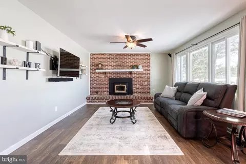 Living - 17823 Marshall Mill Rd, Hampstead, MD 21074 photo 2 of 3