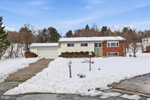 6 Babette Ct, Pikesville, MD 21208