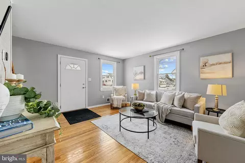 911 Homberg Ave, Essex, MD 21221