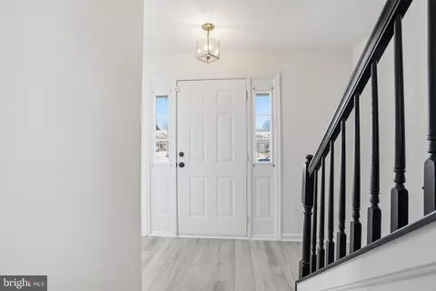 Entry Way - 6 Reef Ct, Sparrows Point, MD 21219 photo 1 of 4