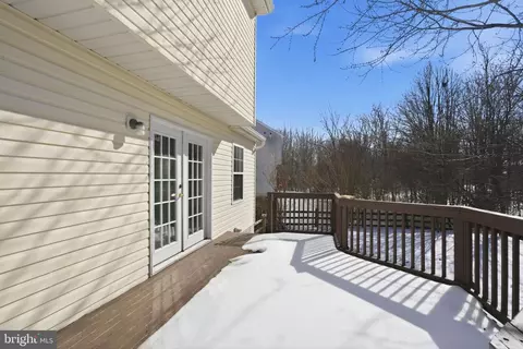 Exterior - 6 Reef Ct, Sparrows Point, MD 21219 photo 6 of 7