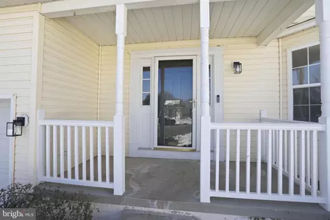 Exterior - 6 Reef Ct, Sparrows Point, MD 21219 photo 3 of 7