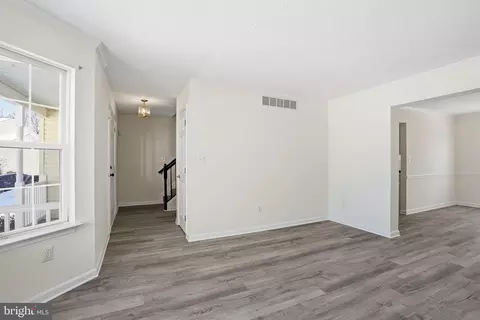 Entry Way - 6 Reef Ct, Sparrows Point, MD 21219 photo 2 of 4