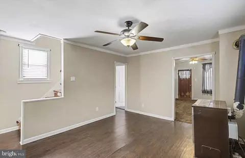 Entry Way - 2707 Sparrows Point Rd, Edgemere, MD 21219 photo 1 of 3