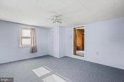Bedroom - 2707 Sparrows Point Rd, Edgemere, MD 21219 photo 4 of 5