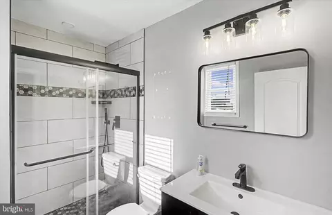 Bath - 2707 Sparrows Point Rd, Edgemere, MD 21219 photo 1 of 2