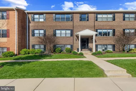 102 Swarthmore Dr #102A, Towson, MD 21204