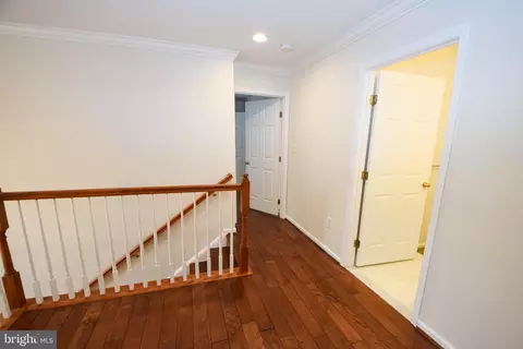 Entry Way - 5822 Dillon John Ct, White Marsh, MD 21162 photo 5 of 6