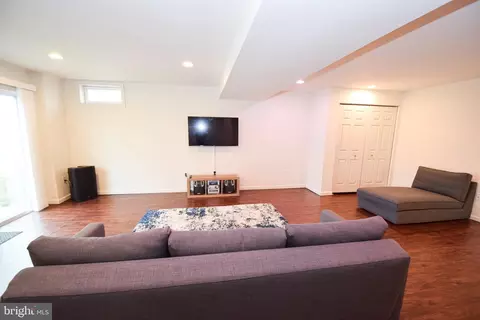 Living - 5822 Dillon John Ct, White Marsh, MD 21162 photo 6 of 6