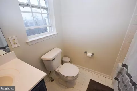Bath - 5822 Dillon John Ct, White Marsh, MD 21162 photo 3 of 6