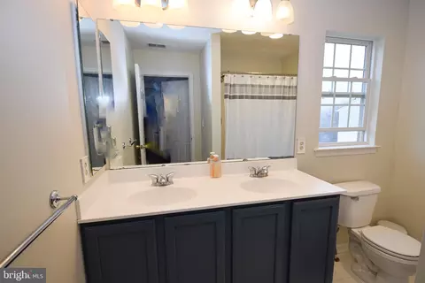 Bath - 5822 Dillon John Ct, White Marsh, MD 21162 photo 2 of 6
