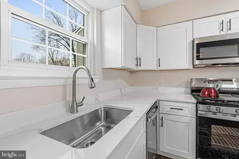 Kitchen - 9 Menteith Ct, Nottingham, MD 21236 photo 2 of 4