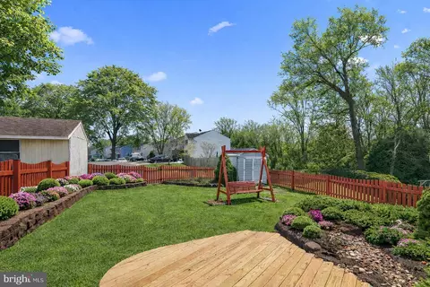 Exterior - 9 Menteith Ct, Nottingham, MD 21236 photo 6 of 8