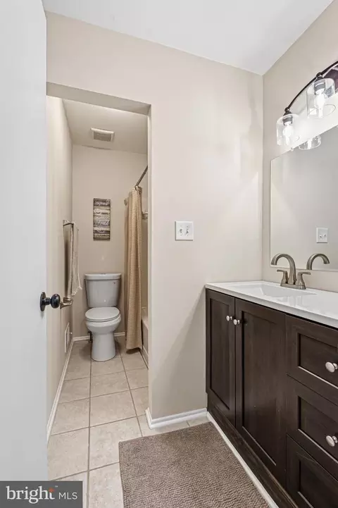 Bath - 9 Menteith Ct, Nottingham, MD 21236 photo 6 of 6