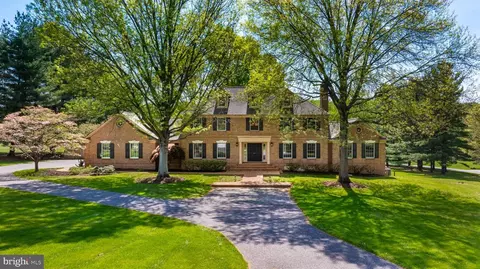 7 Glenberry Ct, Phoenix, MD 21131