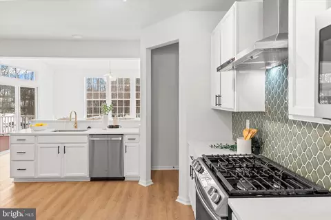 Kitchen - 917 Gladway Rd, Middle River, MD 21220 photo 1 of 4