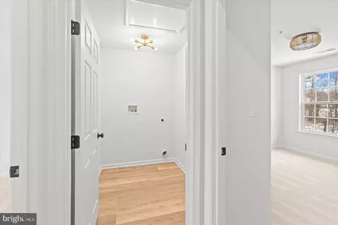 Entry Way - 917 Gladway Rd, Middle River, MD 21220 photo 13 of 14