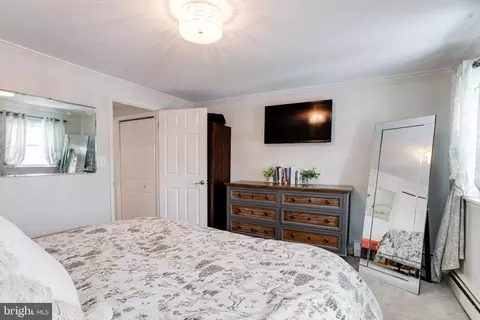 Bedroom - 1815 Wilson Point Rd, Middle River, MD 21220 photo 6 of 6