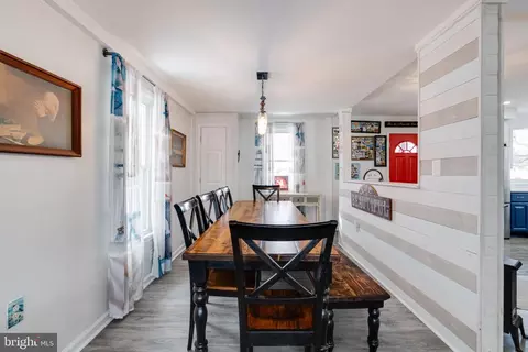 Dining - 1815 Wilson Point Rd, Middle River, MD 21220 photo 3 of 4