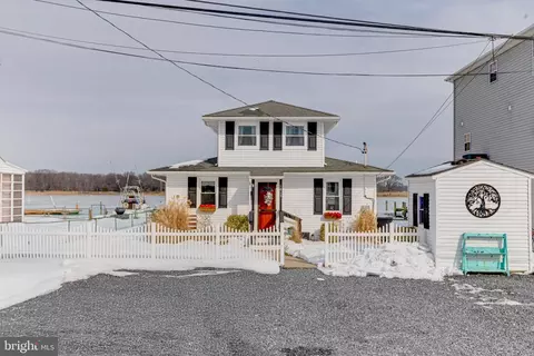 1815 Wilson Point Rd, Middle River, MD 21220