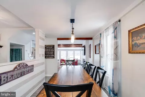 Dining - 1815 Wilson Point Rd, Middle River, MD 21220 photo 2 of 4