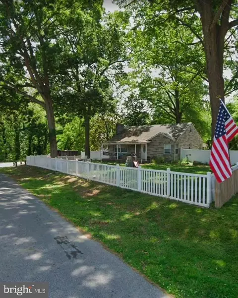 7051 Greenbank Rd, Middle River, MD 21220