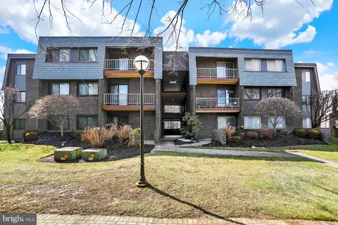 3200 Old Post Dr UNIT -11, Pikesville, MD 21208