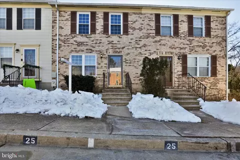 25 W W End Ct, Halethorpe, MD 21227