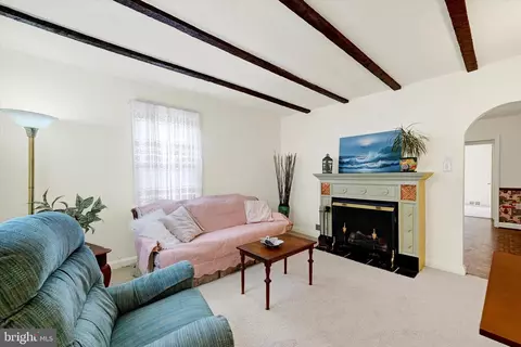 322 Sassafras Rd, Essex, MD 21221