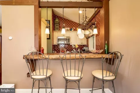 Kitchen - 4513 Carroll Manor Rd, Baldwin, MD 21013 photo 10 of 13