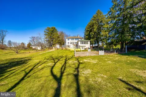 Exterior - 4513 Carroll Manor Rd, Baldwin, MD 21013 photo 9 of 14