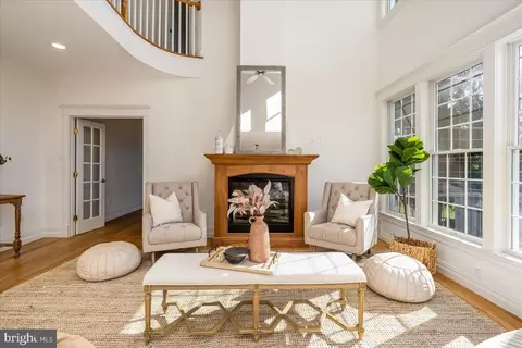 Living - 4513 Carroll Manor Rd, Baldwin, MD 21013 photo 1 of 8