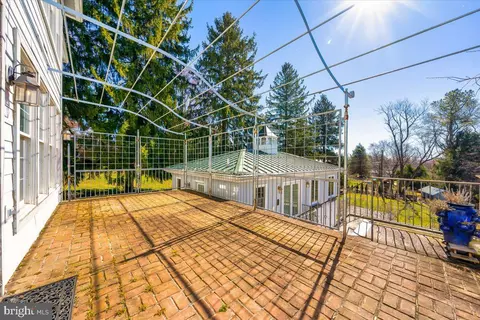 Exterior - 4513 Carroll Manor Rd, Baldwin, MD 21013 photo 3 of 14