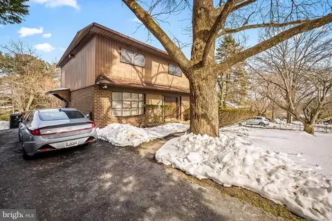 7124 Pheasant Cross Dr, Baltimore, MD 21209