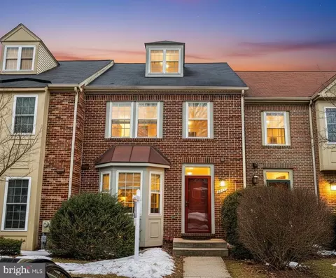 8022 Upperfield Ln, Owings Mills, MD 21117