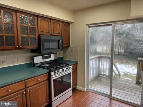 Kitchen - 224 E Burke Ave, Towson, MD 21286 photo 4 of 5