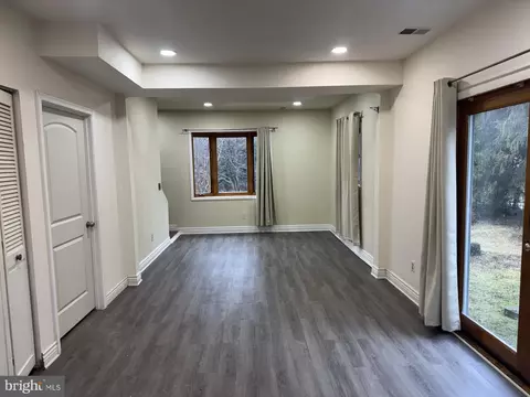 Living - 224 E Burke Ave, Towson, MD 21286 photo 2 of 6